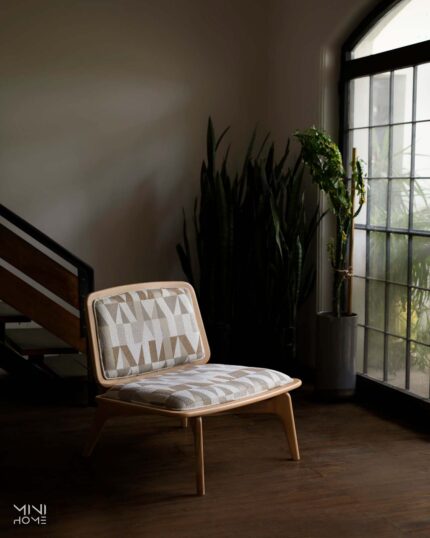 صندلی چوبی تکی